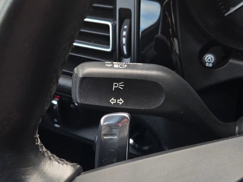 Used 2024 Porsche Macan image 25