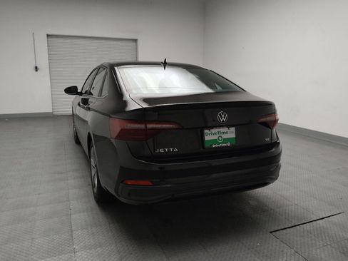 Used 2024 Volkswagen Jetta SE image 6