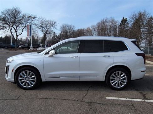 Used 2020 Cadillac XT6 Premium Luxury image 6