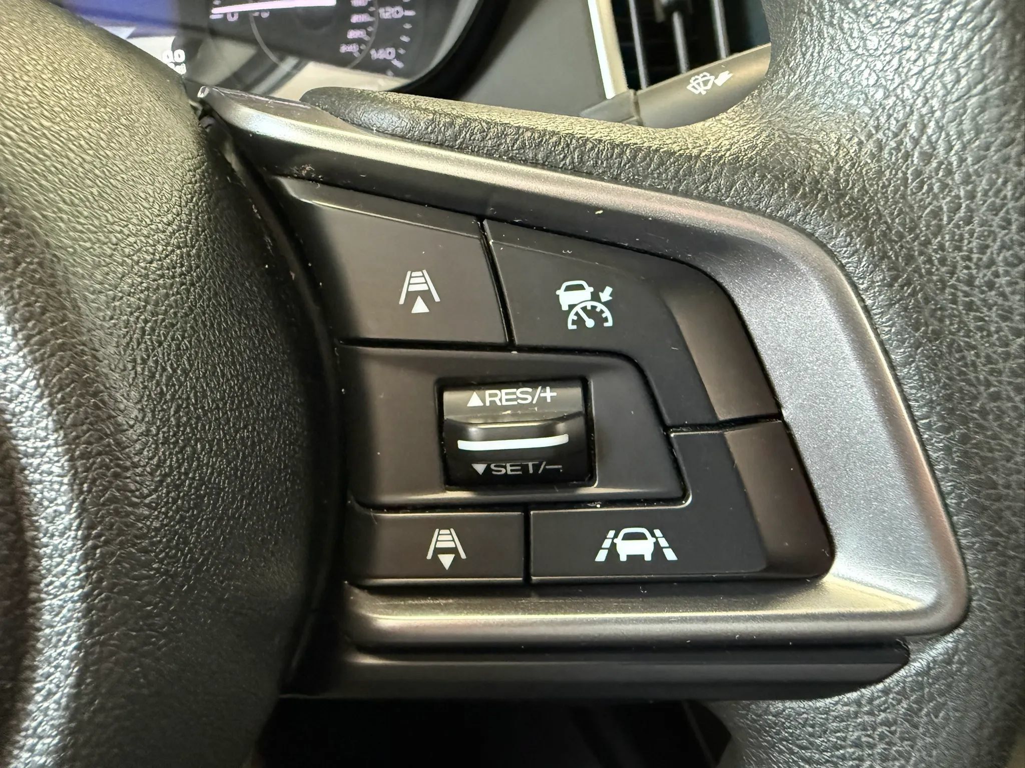 Used 2023 Subaru Impreza 2.0i AWD/4WD image 30