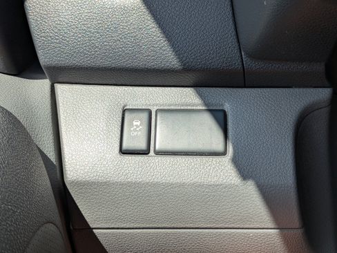 Used 2020 Nissan NV200 S w/ Sliding Glass Door Package FWD image 23