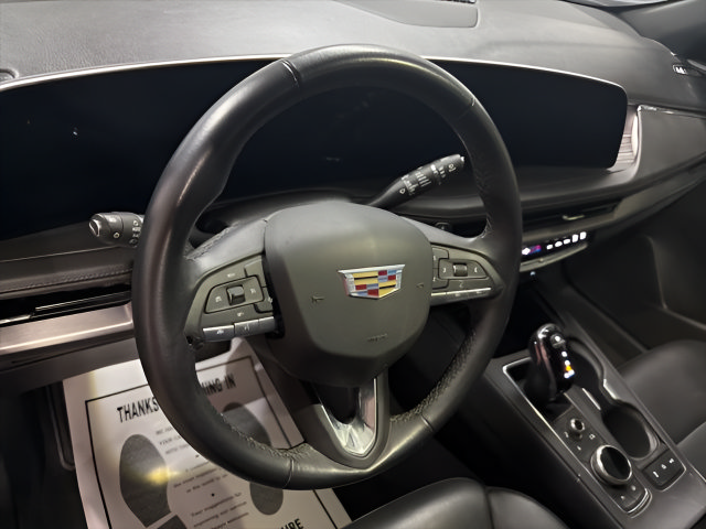 Used 2025 Cadillac XT4 Premium Luxury FWD image 18