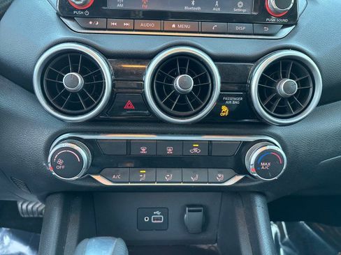 Used 2020 Nissan Sentra S image 18