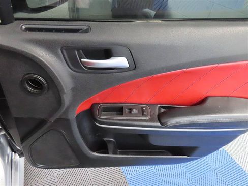 Used 2020 Dodge Charger Scat Pack RWD image 33