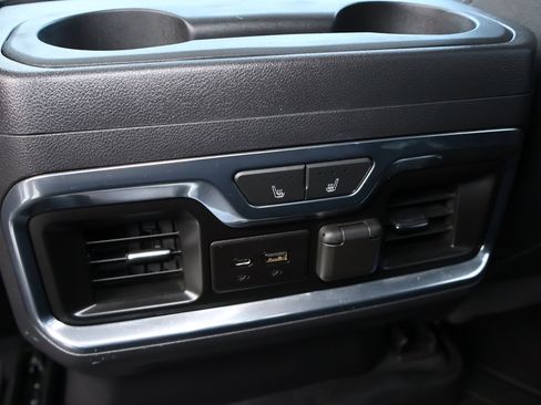 Used 2019 Chevrolet Silverado 1500 LTZ AWD/4WD image 26