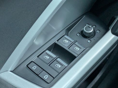 Used 2021 Audi Q3 2.0T Premium w/ Convenience Package image 27