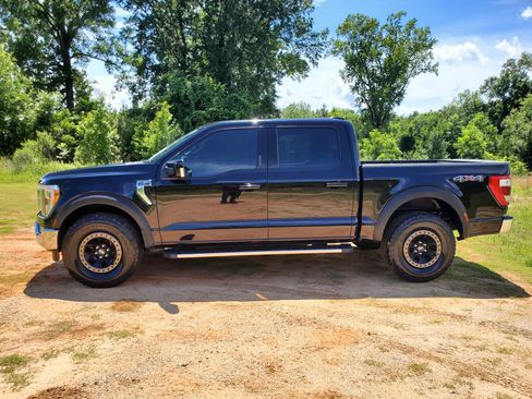 Used 2021 Ford F150 Lariat w/ Trailer Tow Package AWD/4WD image 5