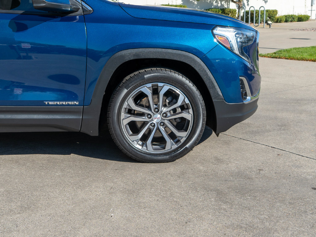 Used 2020 GMC Terrain SLT w/ Preferred Package AWD/4WD image 38