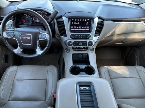Used 2016 GMC Yukon SLT w/ Open Road Package AWD/4WD image 12