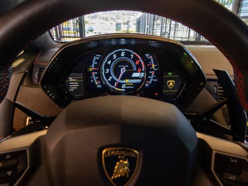 Used 2016 Lamborghini Aventador LP 700-4 AWD/4WD image 25