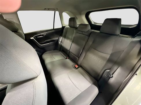 Used 2019 Toyota RAV4 XLE image 23