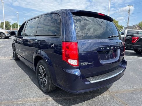 Used 2017 Dodge Grand Caravan GT FWD image 9