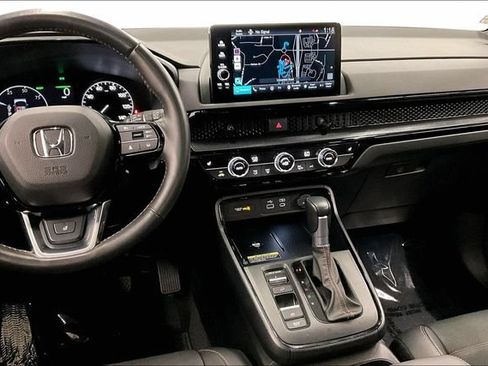 Used 2025 Honda CR-V Sport Touring image 7