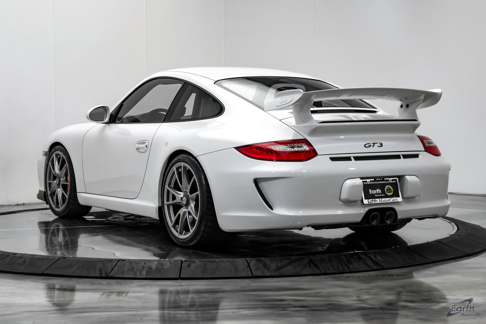 Used 2010 Porsche 911 GT3 RWD image 13