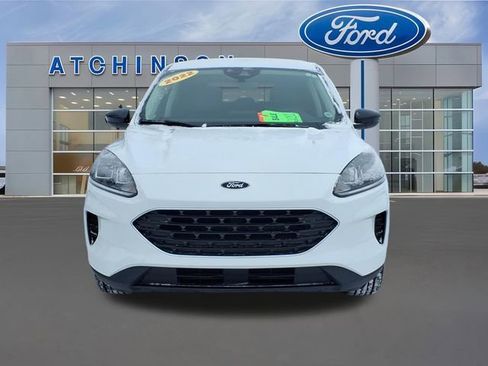 Certified 2022 Ford Escape SE w/ SE Sport Appearance Package image 2