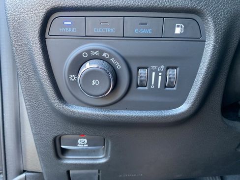 Used 2022 Jeep Grand Cherokee Trailhawk image 29