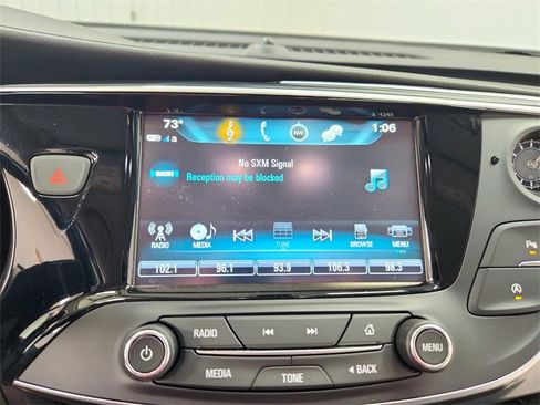 Used 2020 Buick Envision Essence image 28