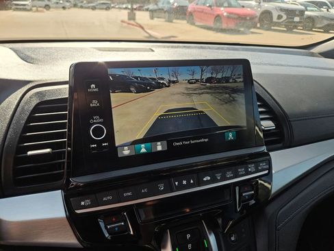 Used 2025 Honda Odyssey Sport-L image 22