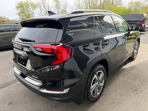 Used 2018 GMC Terrain SLT w/ Infotainment Package II AWD/4WD image 4
