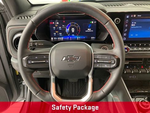 Used 2024 Chevrolet Colorado Z71 w/ Z71 Convenience Package 2 image 8