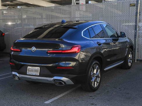 Used 2025 BMW X4 xDrive30i image 6