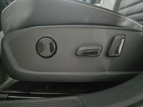 Used 2023 Volkswagen Jetta SE FWD image 26