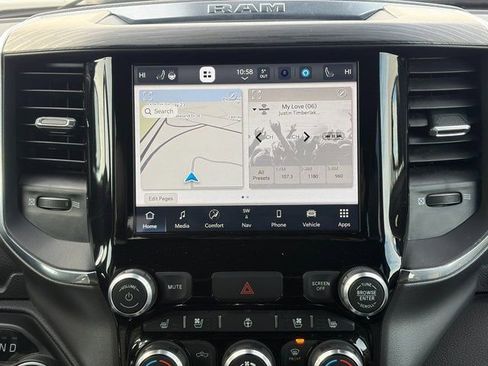 Used 2024 RAM 1500 Laramie image 25