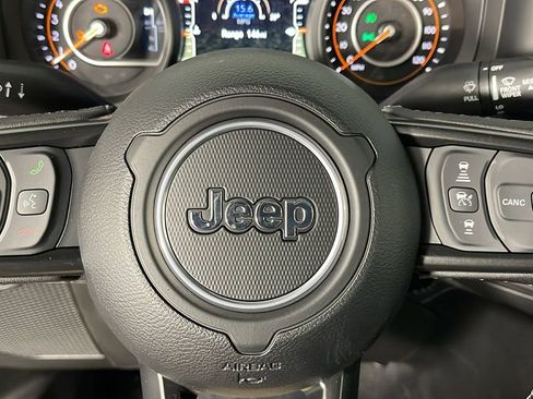 New 2025 Jeep Gladiator Rubicon image 26