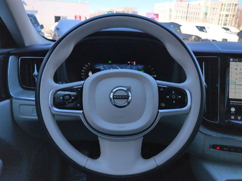 Certified 2023 Volvo XC60 T8 Plus image 17