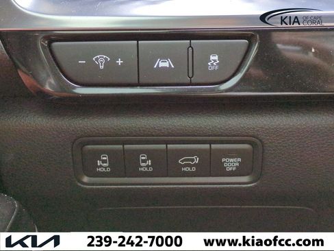 Certified 2023 Kia Carnival SX Prestige image 26