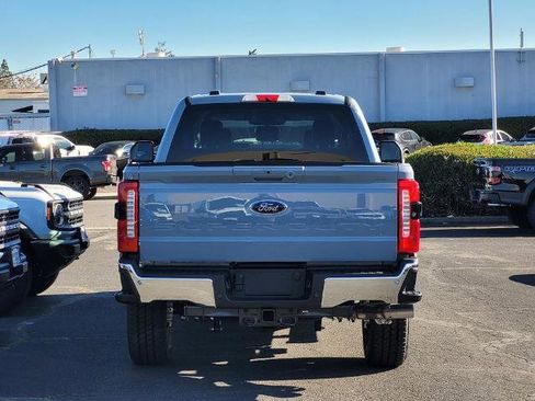 New 2026 Ford F250 Lariat w/ FX4 Off-Road Package AWD/4WD image 5