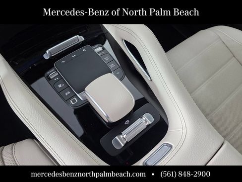 New 2026 Mercedes-Benz GLS 580 4MATIC image 21