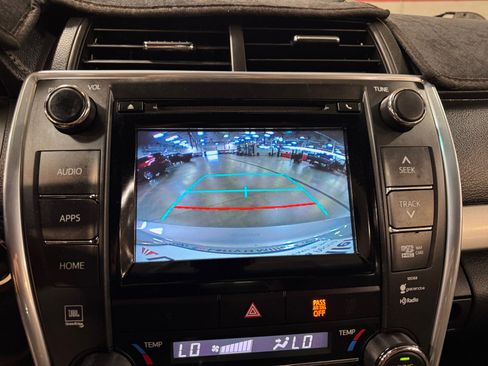 Used 2015 Toyota Camry XSE w/ Moonroof Package FWD image 29