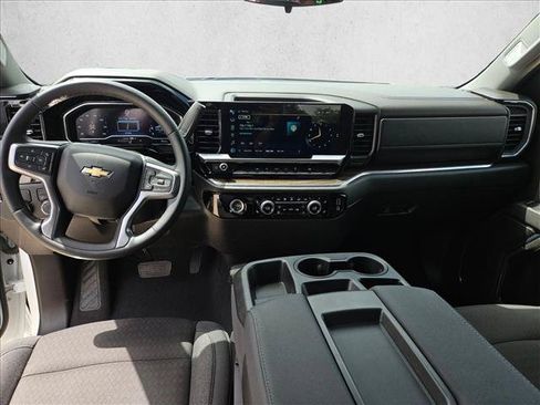 Used 2024 Chevrolet Silverado 1500 LT RWD image 17