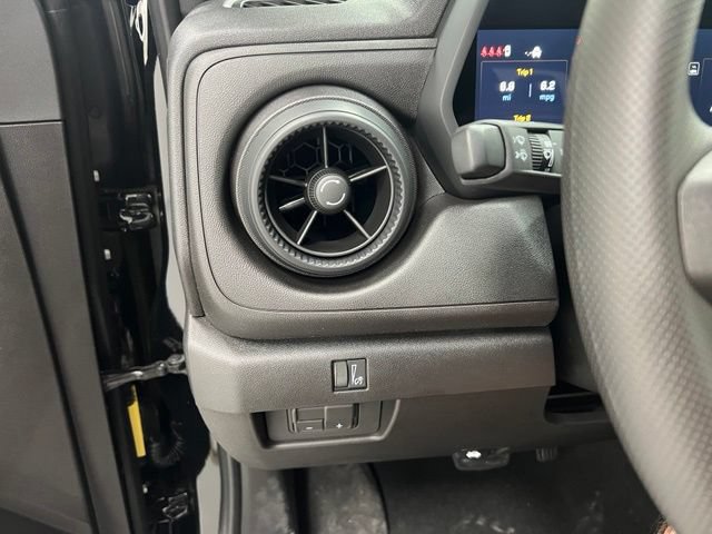 New 2026 Chevrolet Colorado Trail Boss AWD/4WD image 12
