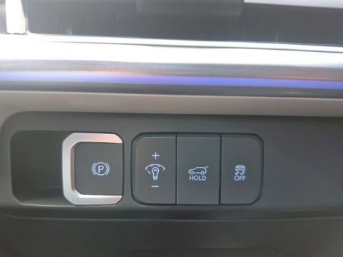 Used 2024 Hyundai Santa Fe Limited AWD/4WD image 40