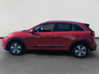 Used 2017 Kia Niro LX video 2