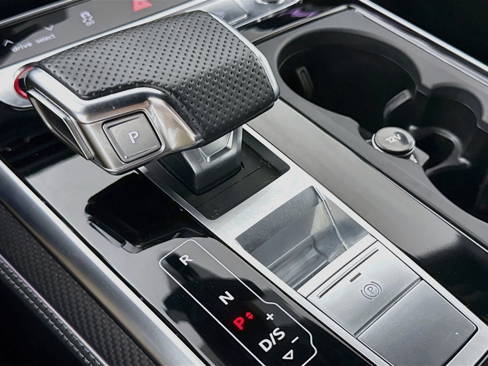 Certified 2025 Audi SQ7 Prestige AWD/4WD image 20