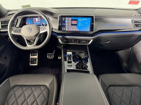 Used 2024 Volkswagen Atlas Cross Sport SEL Premium R-Line AWD/4WD image 13
