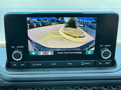 Used 2023 Honda Accord EX image 12