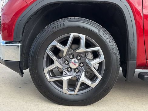 Used 2025 GMC Sierra 1500 SLT RWD image 9