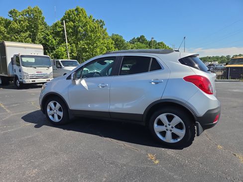 Used 2015 Buick Encore Convenience FWD image 3