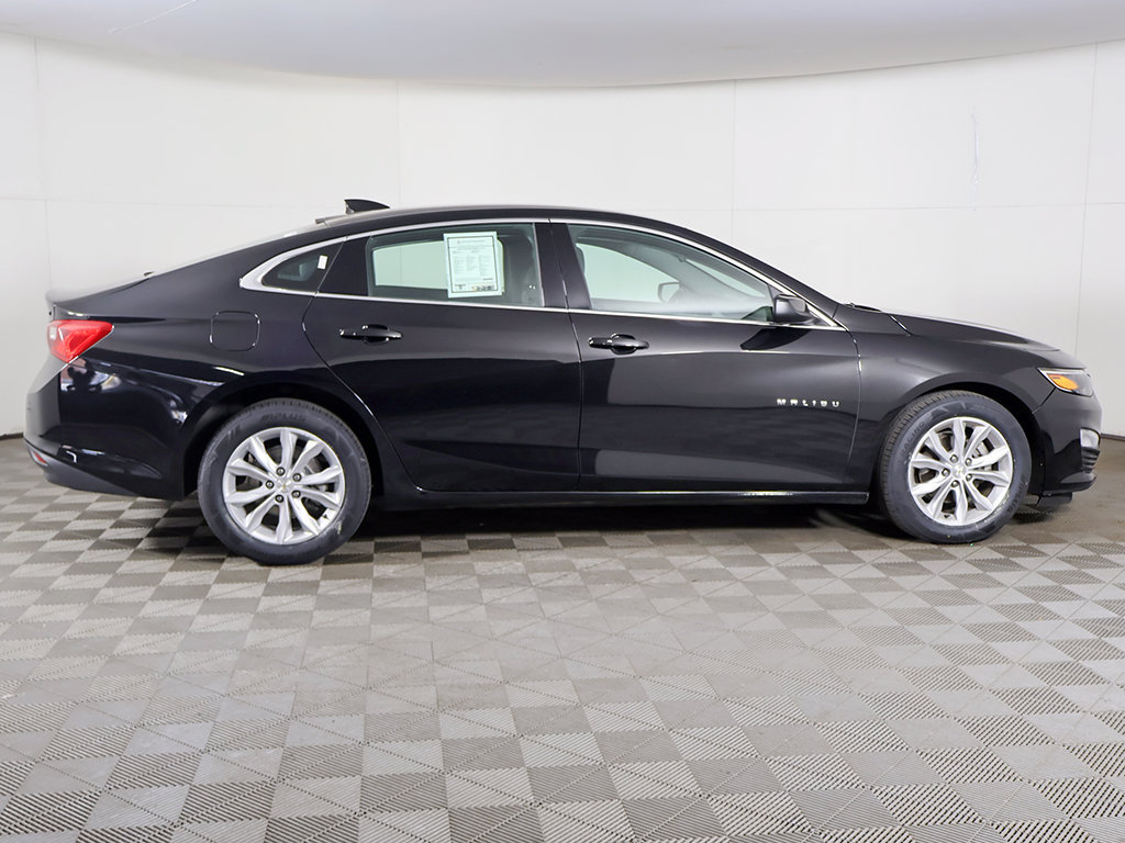 Used 2025 Chevrolet Malibu LT FWD image 17