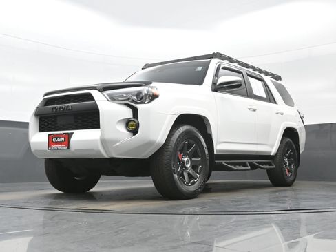 Used 2021 Toyota 4Runner Trail Special Edition AWD/4WD image 28
