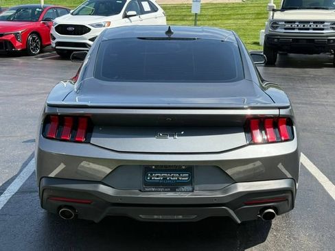 Used 2025 Ford Mustang GT RWD image 5