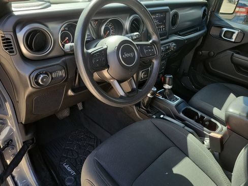 Used 2022 Jeep Wrangler Unlimited Sport AWD/4WD image 10