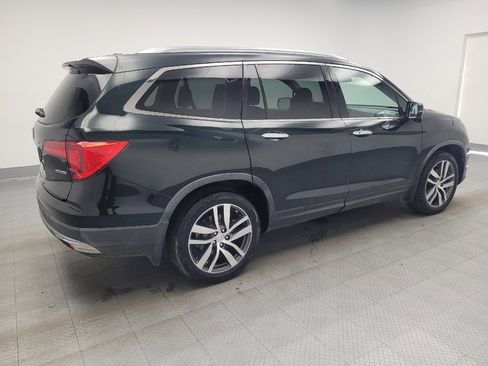 Used 2018 Honda Pilot Touring image 10