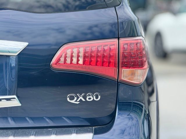 Used 2016 INFINITI QX80 4WD w/ Driver's Assistance Package image 6