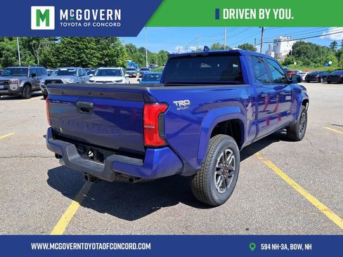 Used 2025 Toyota Tacoma TRD Sport AWD/4WD image 5