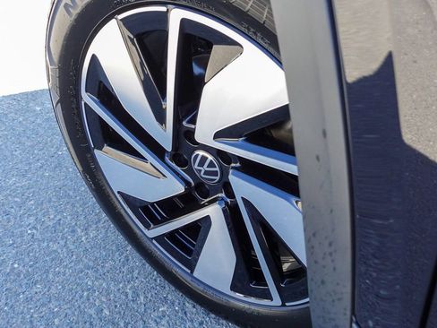 New 2026 Volkswagen Atlas SE FWD image 11